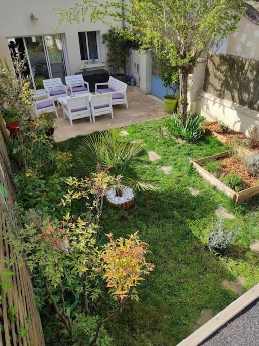 Chaleureuse Maison De Ville Avec Parking Gratuit Chinon Exteriör bild